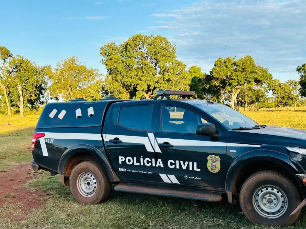 Polícia Civil de MT prende dois homens por furto de camionete