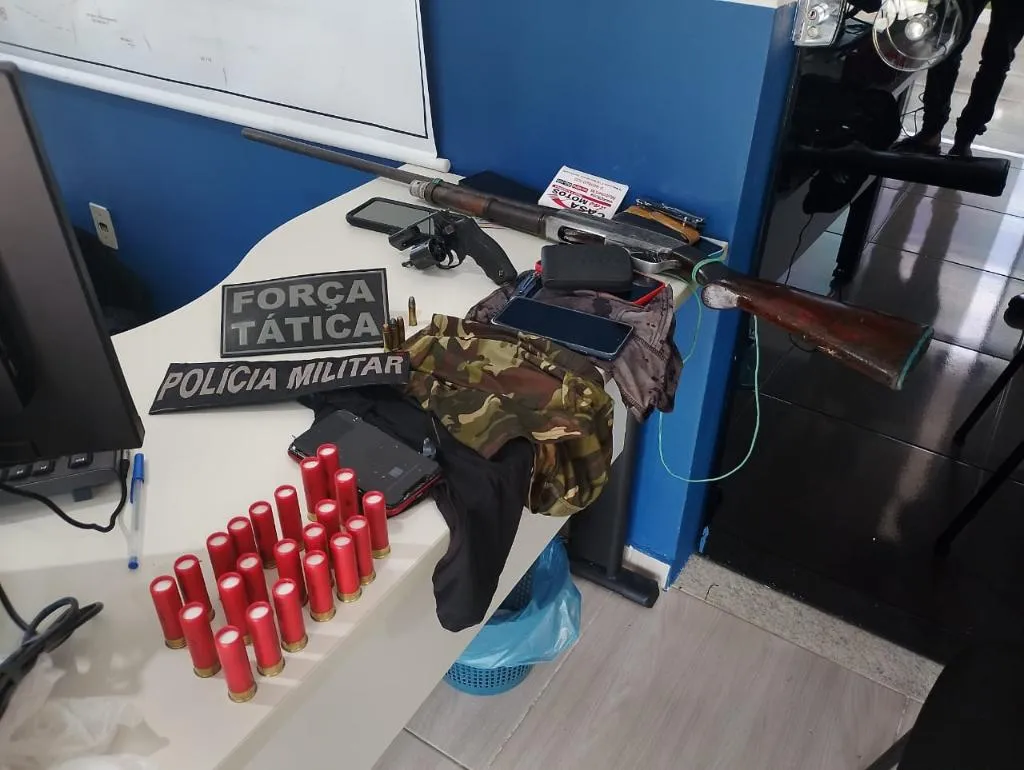 PM prende cinco por posse ilegal de armas em Paranaíta