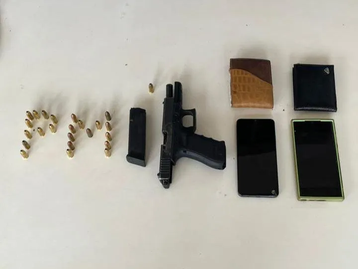 PM prende dupla com pistola e munições em Conquista d’Oeste