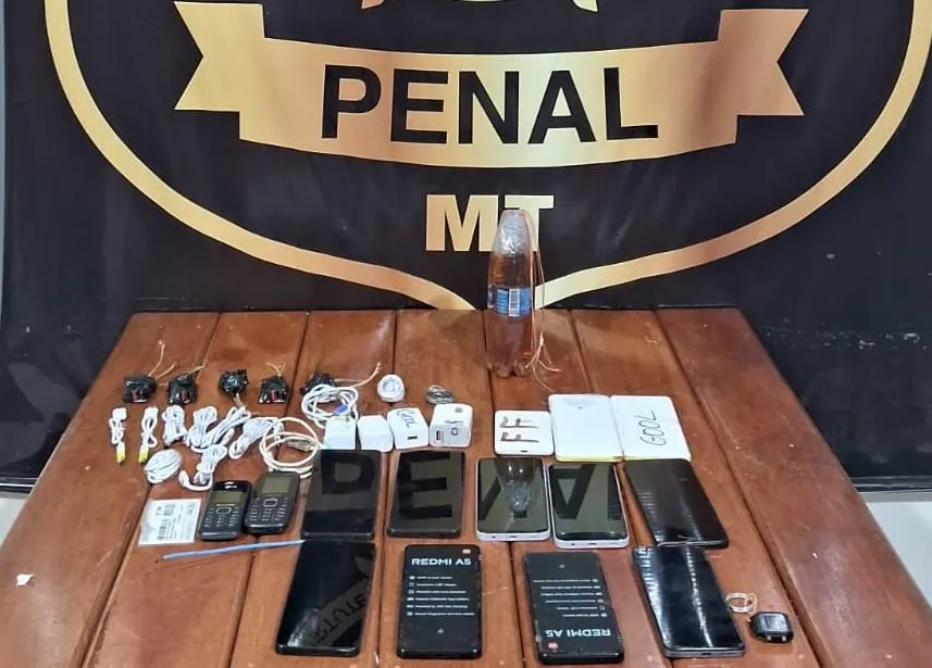 Polícia Penal intercepta drones com 14 celulares em presídio
