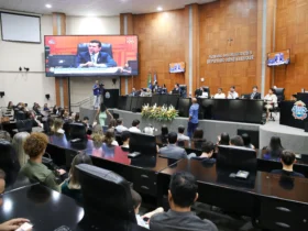 Homenagem reconhece profissionais da saúde na ALMT