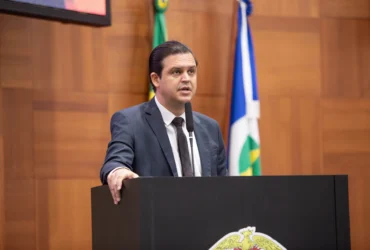 Thiago Silva cobra mais segurança nas escolas de Mato Grosso