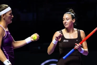 Stefani conquista vice no WTA Finals ao lado de Babos