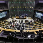 Lindbergh propõe mudança em regras de cassação de mandato por faltas