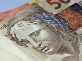 Isenção do IR vai beneficiar quem ganha até 7.350 reais por mês