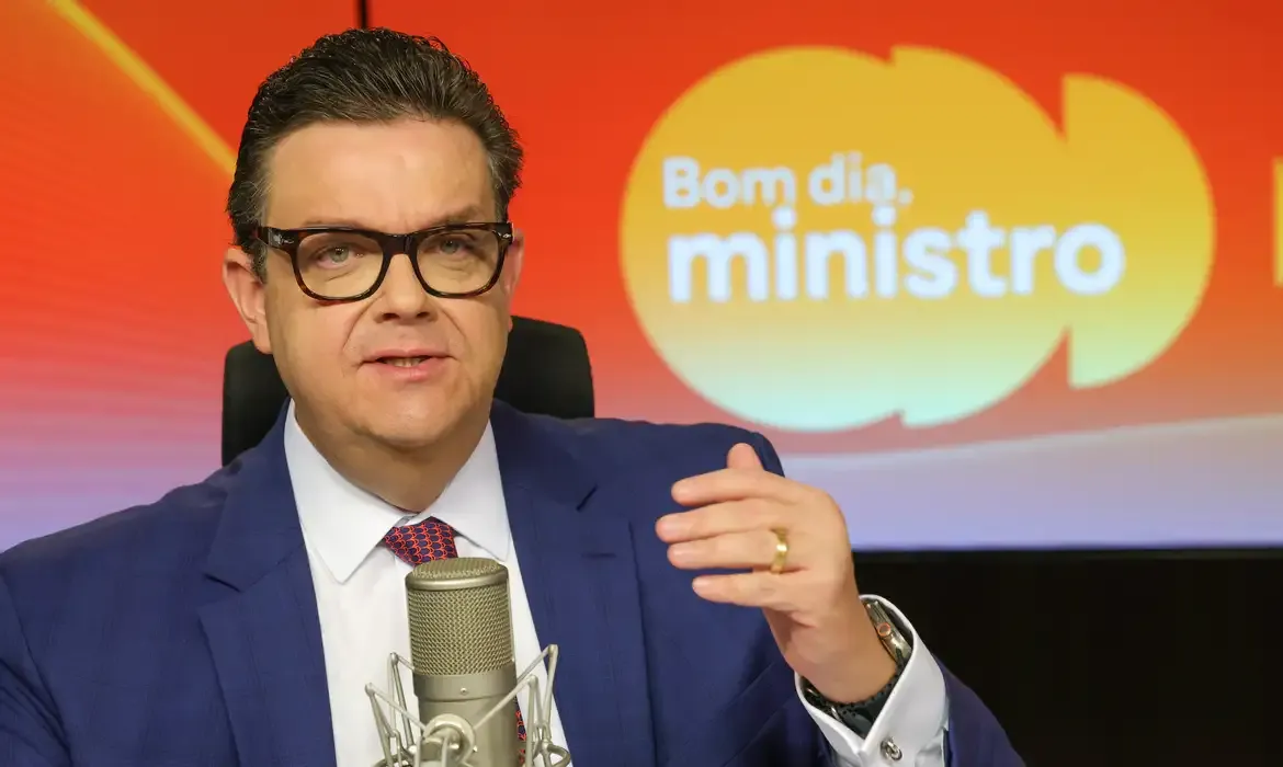 Governo avalia busca ativa para aposentados com descontos indevidos no INSS