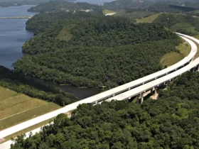Caminhão bloqueia Rodoanel e Polícia Militar investiga possível explosivo