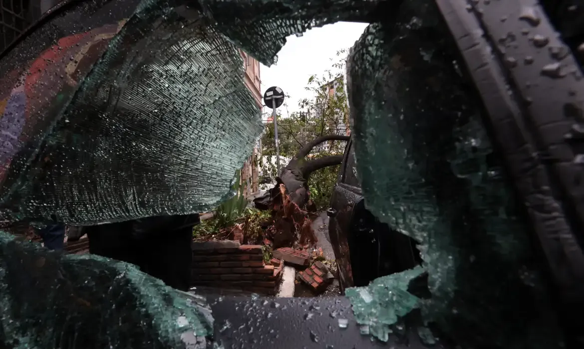 Justiça determina plano estrutural contra enchentes em São Paulo