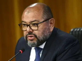 PF aponta ex-ministro de Bolsonaro como pilar de desvios no INSS