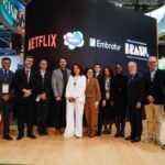 Embratur e Netflix lançam guia de turismo audiovisual em Londres para promover o Brasil com séries e filmes -