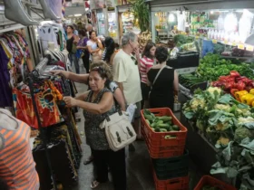 INPC recua em outubro e registra 4,49% no acumulado de 12 meses