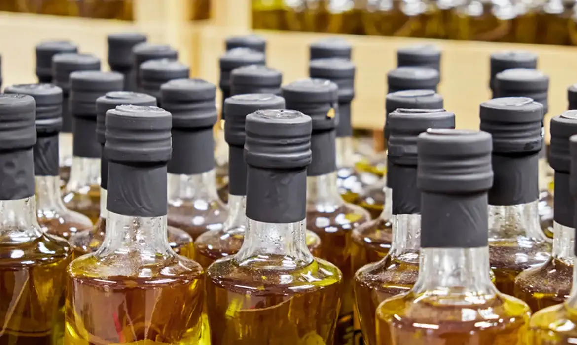 Ministério alerta consumidores sobre azeite fraudado e lista marcas impróprias