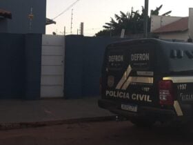 Operação Tríade cumpre ordens judiciais contra facção em Cáceres